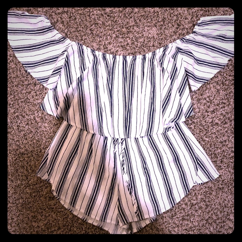 Strapless romper